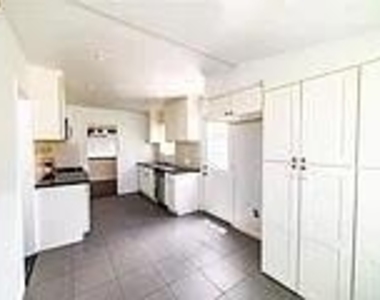 18826 Van Ness Avenue - Photo Thumbnail 24