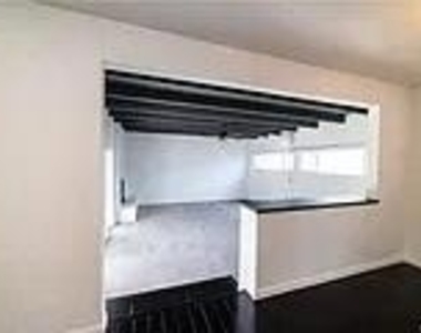 18826 Van Ness Avenue - Photo Thumbnail 10