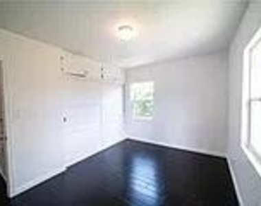 18826 Van Ness Avenue - Photo Thumbnail 15