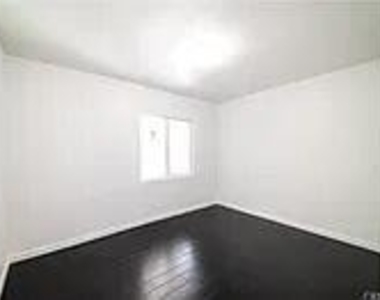18826 Van Ness Avenue - Photo Thumbnail 21