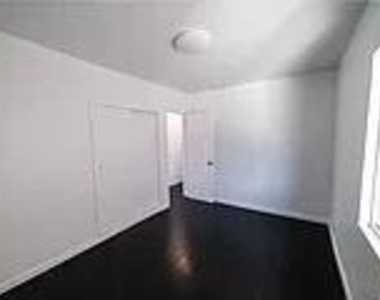 18826 Van Ness Avenue - Photo Thumbnail 22