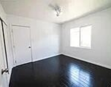 18826 Van Ness Avenue - Photo Thumbnail 17