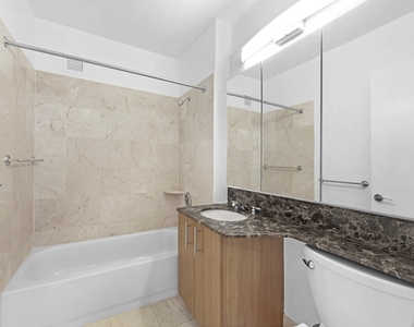 1BR in Upper East Side - Photo Thumbnail 7