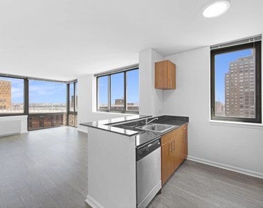 1BR in Upper East Side - Photo Thumbnail 2
