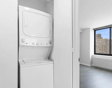 1BR in Upper East Side - Photo Thumbnail 4