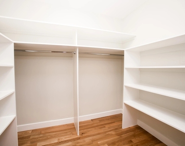 Studio in Chelsea - Photo Thumbnail 3