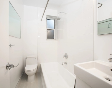 Studio in Chelsea - Photo Thumbnail 4