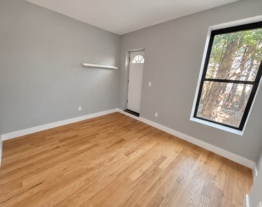 565 St Johns Place - Photo Thumbnail 2