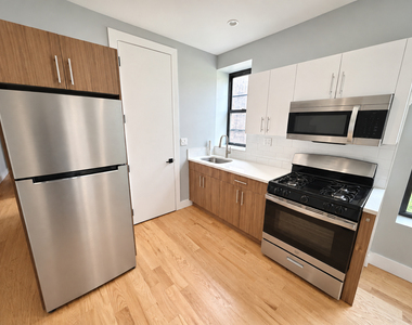565 St Johns Place - Photo Thumbnail 13