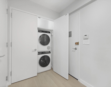 2BR in Upper East Side - Photo Thumbnail 9