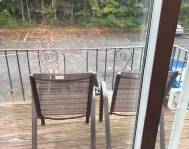 17 White Gate Road - Photo Thumbnail 8