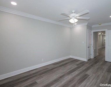 134 Covert Avenue - Photo Thumbnail 5