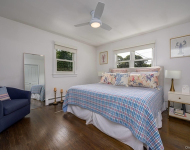 35 Maryland Boulevard - Photo Thumbnail 8