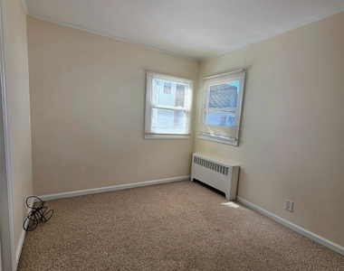 203 Main Street - Photo Thumbnail 10