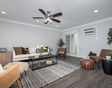 53 Cassa Loop - Photo Thumbnail 6