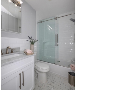 53 Cassa Loop - Photo Thumbnail 12