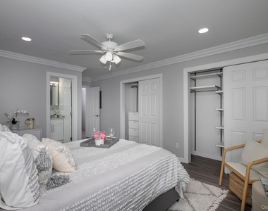 53 Cassa Loop - Photo Thumbnail 10