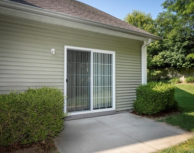42 Oak Ridge Circle - Photo Thumbnail 16