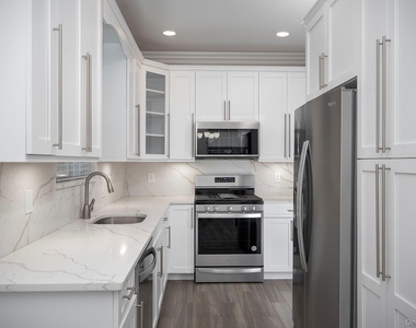 42 Oak Ridge Circle - Photo Thumbnail 1