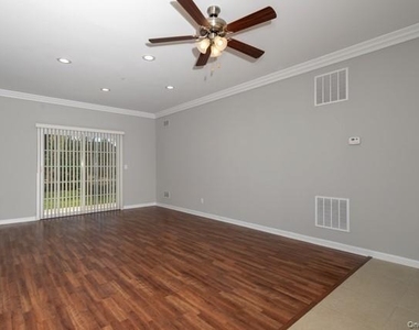 39 Oak Ridge - Photo Thumbnail 1