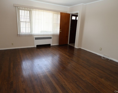 492 4th Street - Photo Thumbnail 3