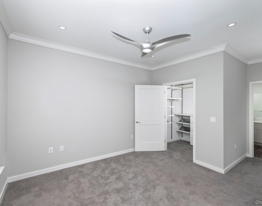 116 Searing Avenue - Photo Thumbnail 12