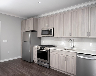 116 Searing Avenue - Photo Thumbnail 5