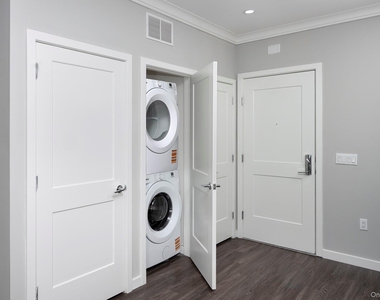 116 Searing Avenue - Photo Thumbnail 6