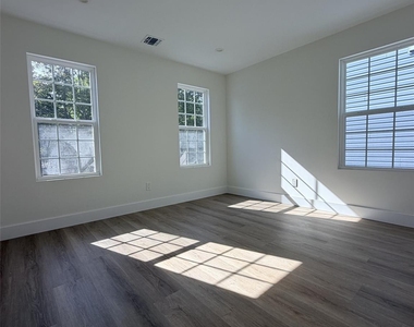 7 Patton Avenue - Photo Thumbnail 14