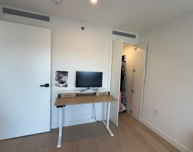14449 Northern Boulevard - Photo Thumbnail 5