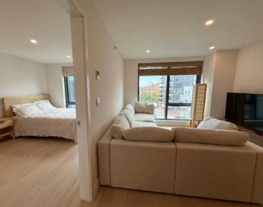 14449 Northern Boulevard - Photo Thumbnail 4