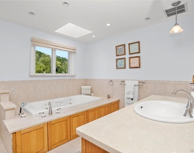 613 Horsepound Road - Photo Thumbnail 14