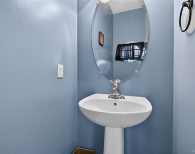 30 Banbury Way - Photo Thumbnail 21