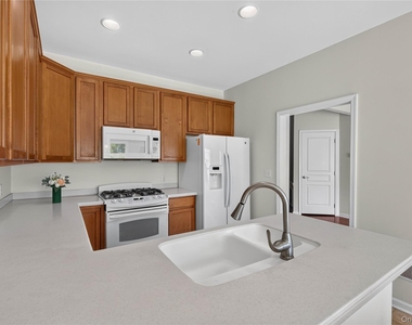 30 Banbury Way - Photo Thumbnail 16