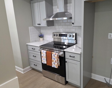123 Victory Way - Photo Thumbnail 3