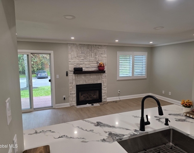 123 Victory Way - Photo Thumbnail 6