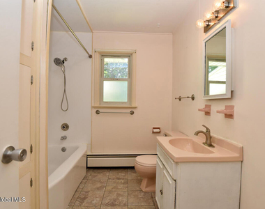 13 Southgate Road - Photo Thumbnail 6