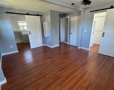 140 Coolidge Avenue - Photo Thumbnail 15