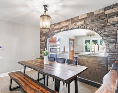 140 Coolidge Avenue - Photo Thumbnail 9