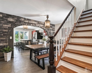 140 Coolidge Avenue - Photo Thumbnail 7