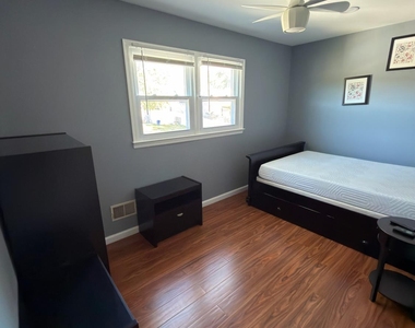 140 Coolidge Avenue - Photo Thumbnail 18