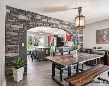 140 Coolidge Avenue - Photo Thumbnail 12