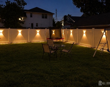 74 Elmwood Avenue - Photo Thumbnail 28