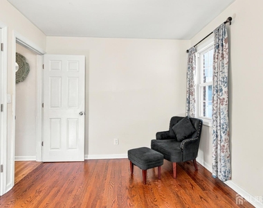 74 Elmwood Avenue - Photo Thumbnail 13