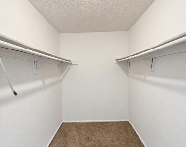 29 Albury Way - Photo Thumbnail 14