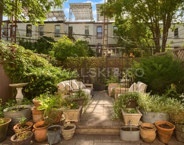 336 10th Street - Photo Thumbnail 1
