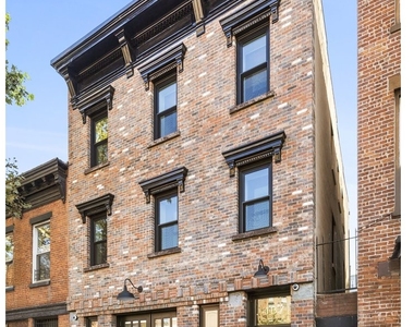 467 Hicks Street - Photo Thumbnail 8