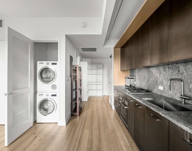 561 Pacific Street - Photo Thumbnail 2
