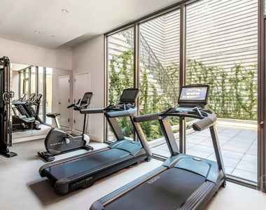 561 Pacific Street - Photo Thumbnail 8