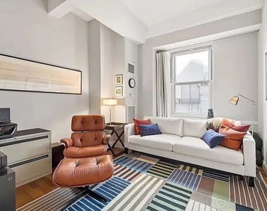 88 Greenwich Street - Photo Thumbnail 4